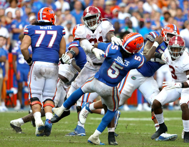 Florida Gators quarterback Emory Jones (5) is hit by Alabama Crimson Tide linebacker Will Anderson Jr. (31) during the football game between the Florida Gators and The Alabama Crimson Tide, at Ben Hill Griffin Stadium in Gainesville, Fla. Sept. 18, 2021. [Brad McClenny/The Gainesville Sun] Alabama pass rusher Will Anderson (31) sacks Florida Gators quarterback Emory Jones (5) in 2021 during their regular-season matchup at Ben Hill Griffin Stadium. © Brad McClenny / USA TODAY NETWORK