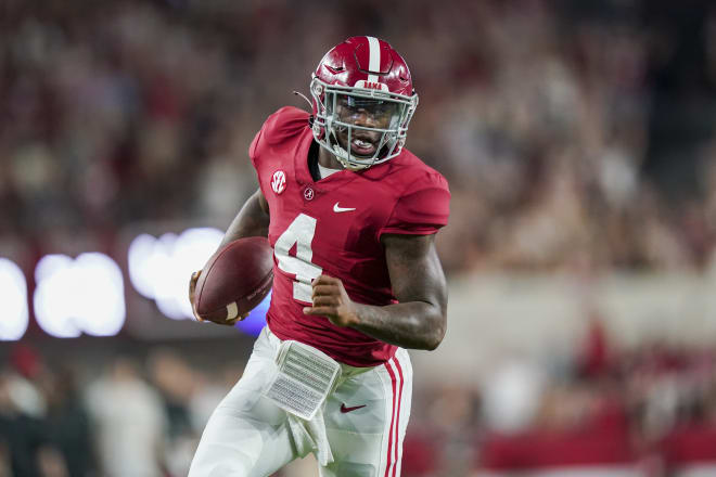 Alabama Crimson Tide quarterback Jalen Milroe (4) carries the ball against the Vanderbilt Commodores during the second half at Bryant-Denny Stadium. Photo | Marvin Gentry-USA TODAY Sports