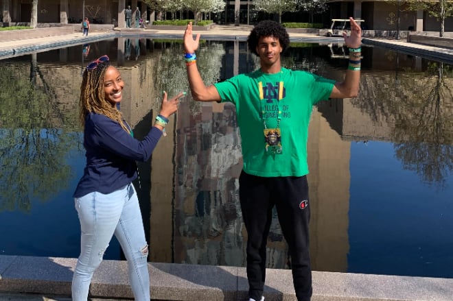 Notre Dame hosted 2024 safety target Paul Mencke Jr on his official visit last weekend. His time with safeties coach Chris O'Leary, head coach Marcus Freeman and Notre Dame's current players went well.