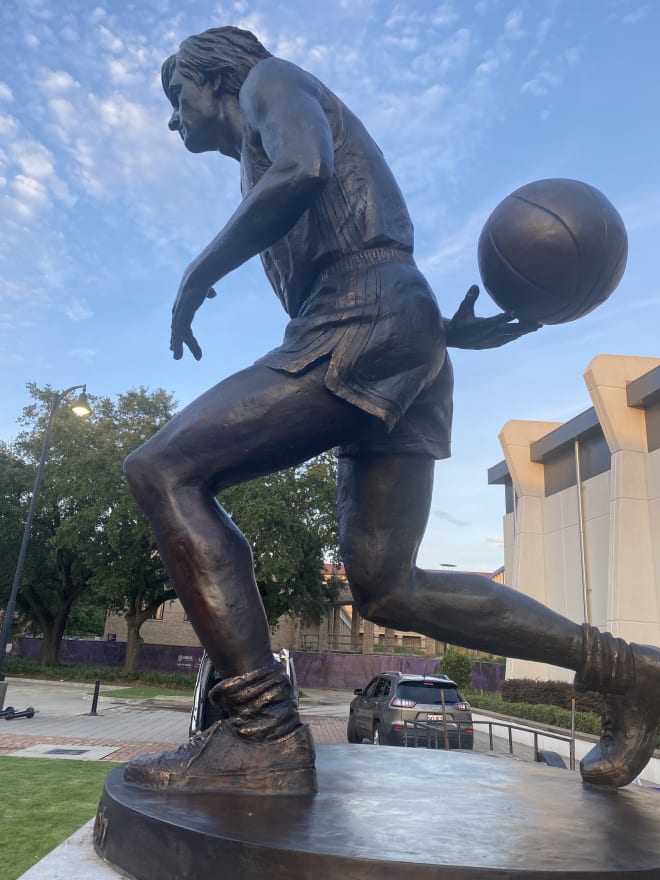 Fifty-two years after Pete Maravich's last season at LSU in a three-year varsity career in which he became and remains college basketball's all-time leading scorer, the school finally honored him with a statue Monday evening in front of the LSU basketball practice facility.