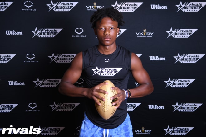 Offers rolling in for 2023 DB TJ Metcalf