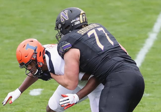 Peter Skoronski Named Rimington-Pace Offensive Lineman of the Year