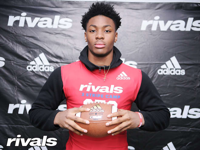 Rivals100 safety Derrick Davis is keeping in touch with the Notre Dame staff.