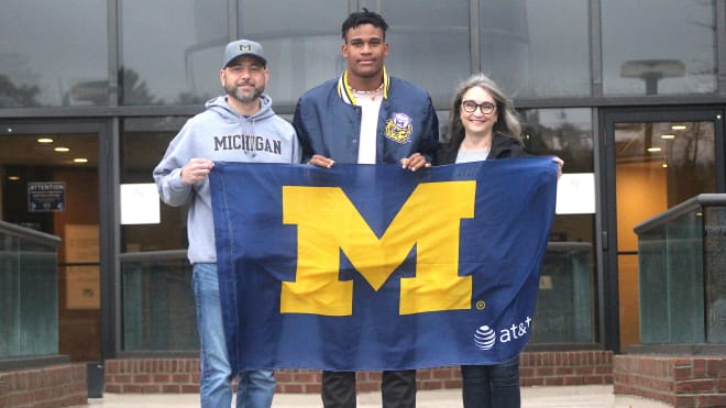 Michigan Wolverines football signee Junior Colson