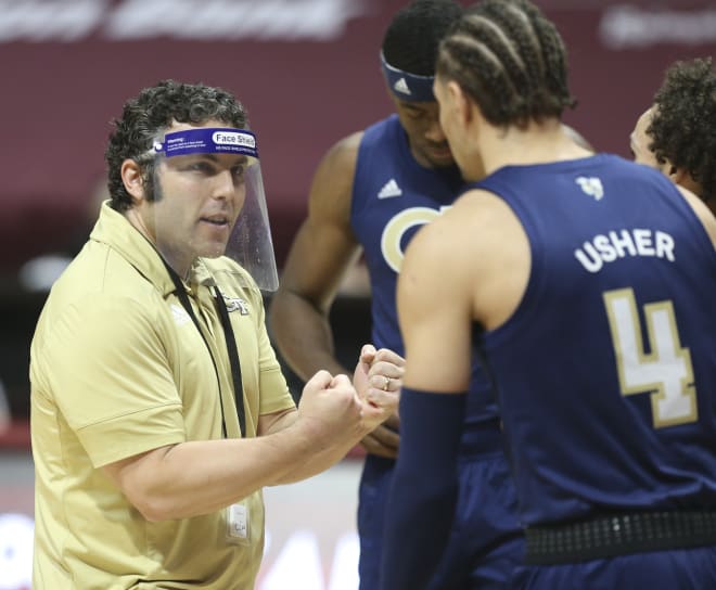 Pastner encouraging his team during a timeout 