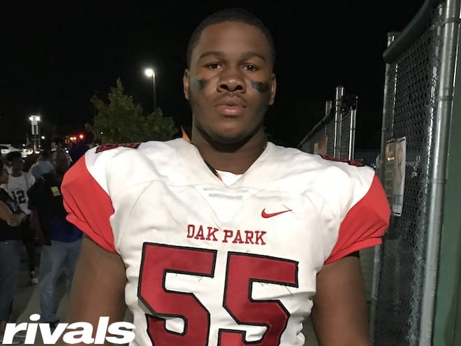 Oak Park (Mich.) High class of 2021 two-way lineman Rayshaun Benny 