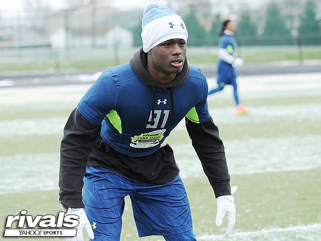 Farmington Hills (Mich.) Harrison 2018 linebacker Ovie Oghoufo made his way back to South Bend this past weekend.