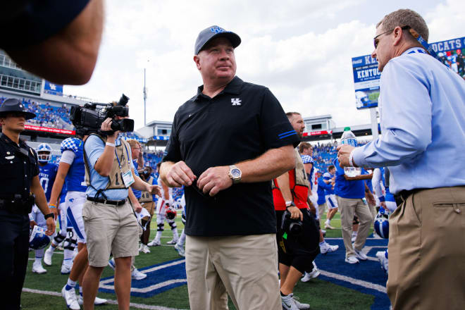 Kentucky Wildcats head coach Mark Stoops looks on after the game against the Youngstown State Penguins earlier this month at Kroger Field. Jordan Prather-USA TODAY Sports