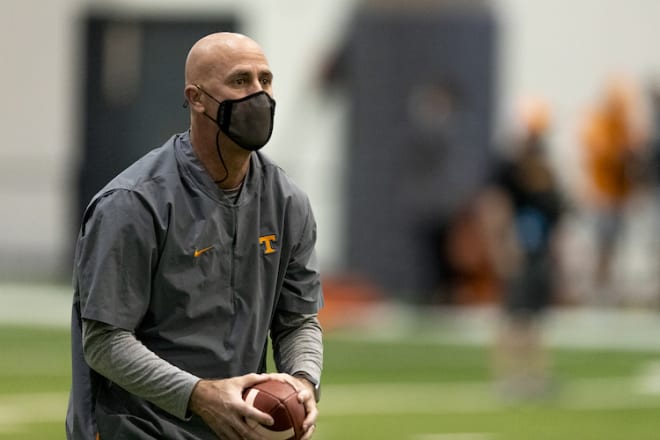 Tennessee defensive backs coach Willie Martinez