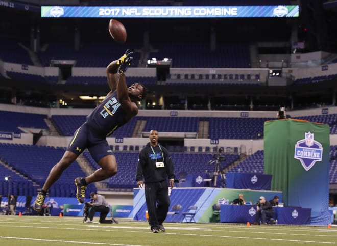 Jabrill Peppers worked out with both the linebackers and defensive backs at the NFL Combine. 