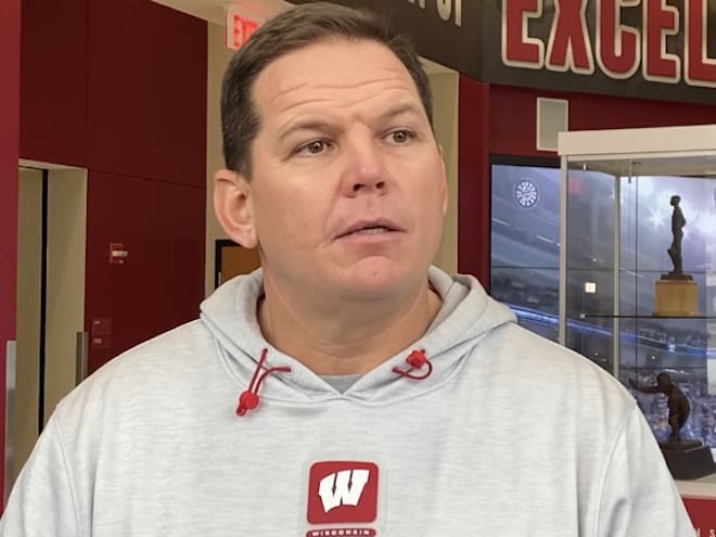 OL coach AJ Blazek talks Rabach addition, young faces in his room, more