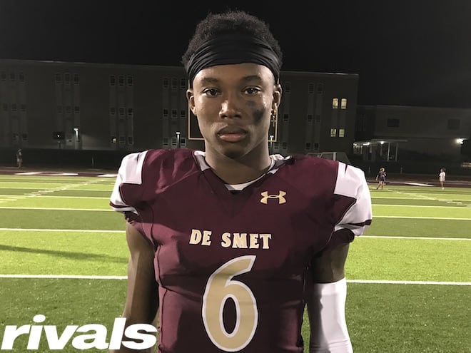 Notre Dame is a top school for one of the best cornerbacks in the 2021 class.