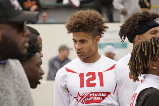 Arizona wide receiver commit Kyion Grayes could be a flip for Ohio State in the future.