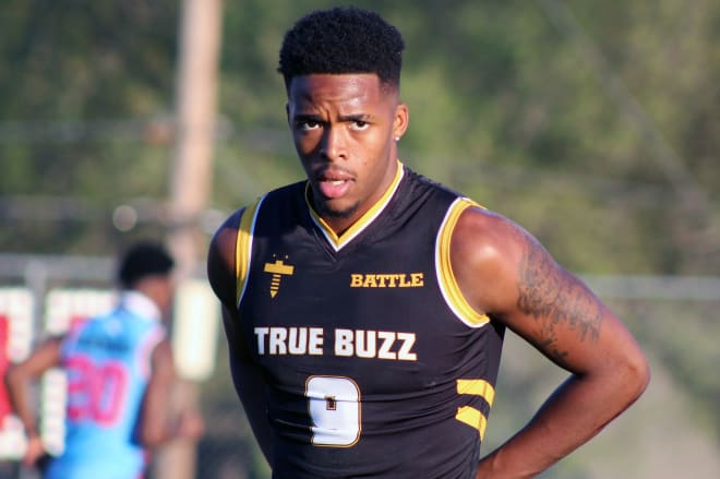 TideIllustrated - WR Armani Winfield talks about his UT commitment, players  he's talking to