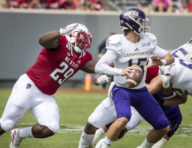 NC State Wolfpack football defensive tackle Alim McNeill