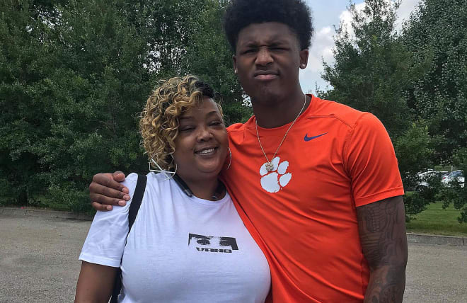 Clemson wide receiver Tee Higgins and mother, Lady Stewart.