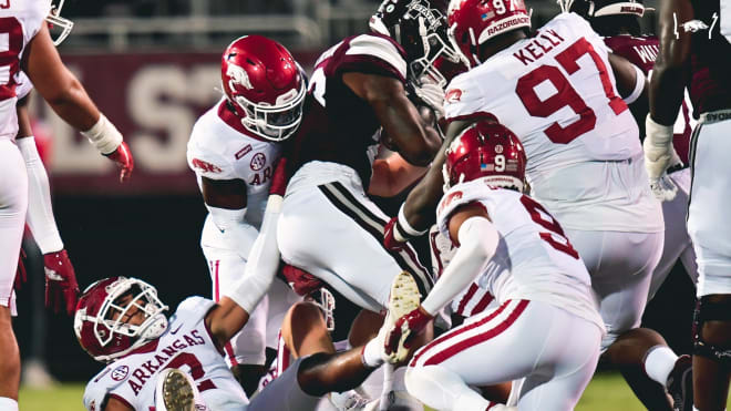 Razorback defenders against Mississippi State