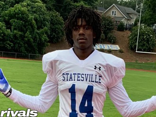 Statesville (N.C.) wide receiver Jasaiah Gathings committed to James Madison on Sunday.