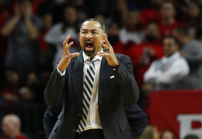 Juwan Howard sees a Big Ten title in the grasp of Michigan basketball, if it can finish strong.