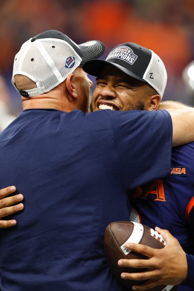 UTSA Head Coach Jeff Traylor and Quarterback Frank Harris will get one more season together to try and conquer the AAC before Harris departs for possibly the NFL.