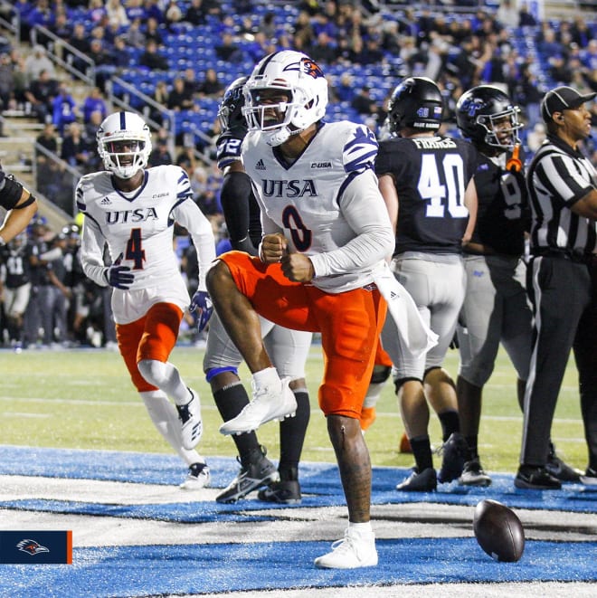 Frank Harris  scored two touchdowns running the ball against Middle Tennessee.