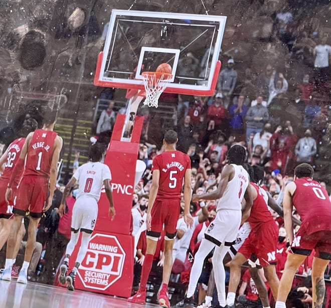 McGowens' missed second free throw at the end of the second overtime was this close to going in.