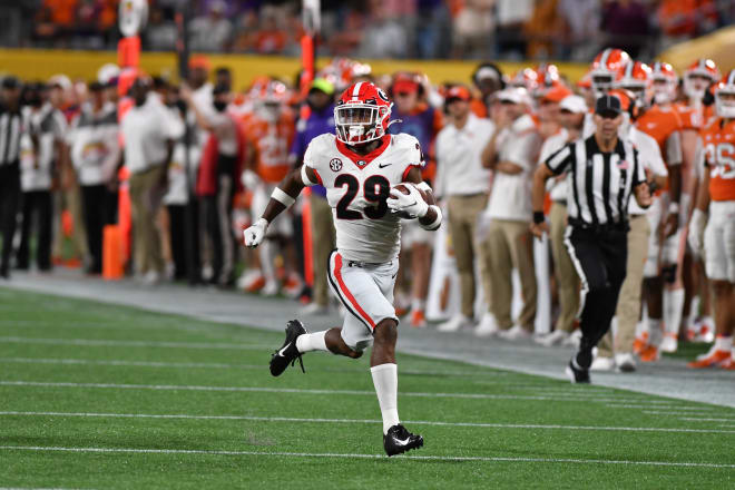 Georgia defensive back Christopher Smith (29) during the Duke’s Mayo Classic against Clemson at Bank of America Stadium in Charlotte, NC, on Saturday, Sept. 4, 2021. (photo by Rob Davis/UGA Sports Communications)