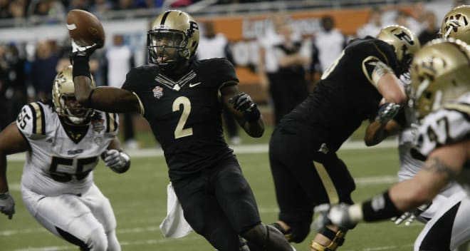 Purdue's last victory in a game played indoors was in the 2011 Little Caesar's Bowl in Detroit. 