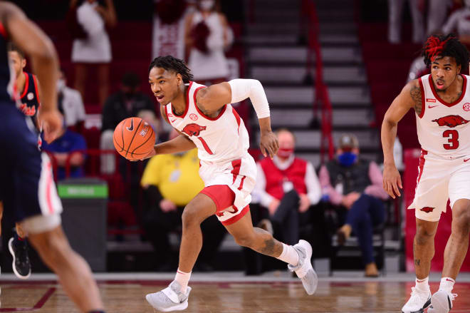 JD Notae posted 18 minutes for the Hogs in his 32 minutes.