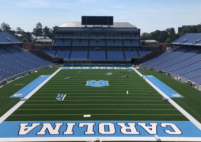 North Carolina UNC Tar Heels Football Kenan Stadium Lights ACC Mack ...