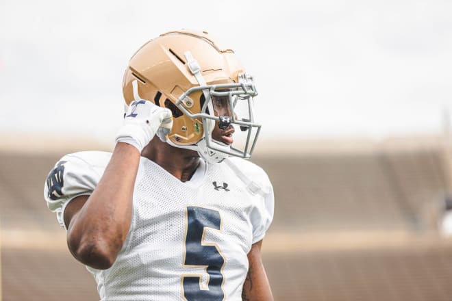 Notre Dame Fighting Irish football junior cornerback Cam Hart