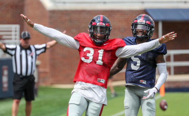 Ole Miss Rookie DE Sam Williams Draws Raves from Cowboys Coaches - The  Grove Report – Sports Illustrated at Ole Miss