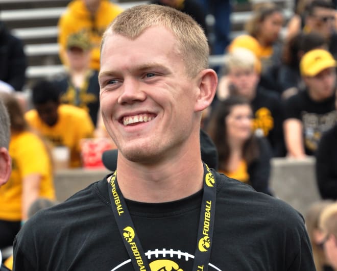 In-state linebacker Logan Klemp accepted a scholarship offer from Iowa today.