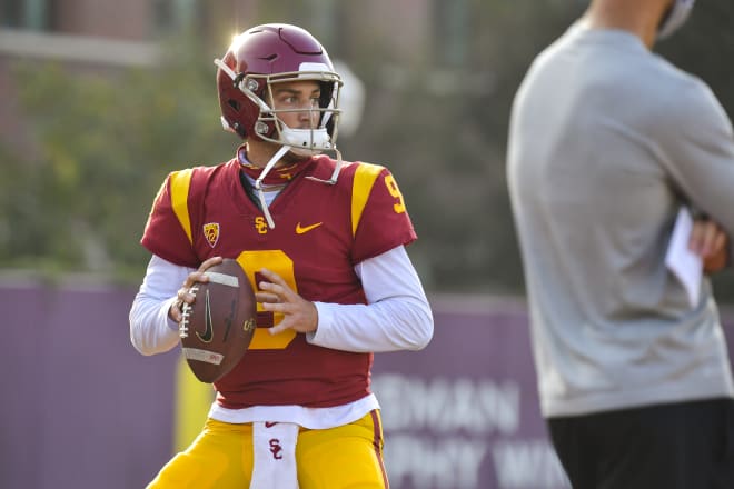 CBs praise Kedon Slovis: 'He's really an NFL QB playing college football' -  TrojanSports