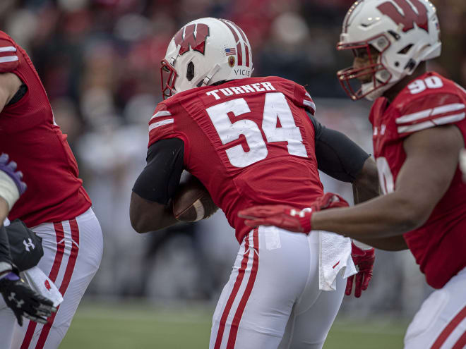 Highlights: Wisconsin Linebacker Leo Chenal