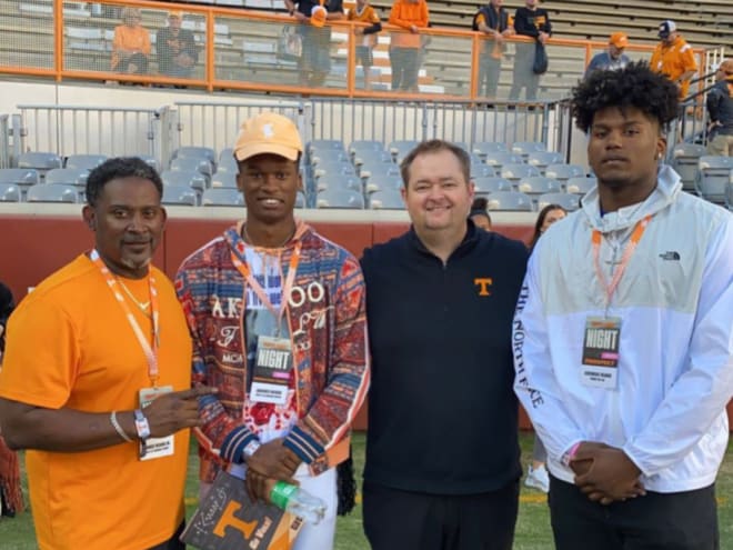 2024 defensive end Jeremias Heard committed to Tennessee on Friday.