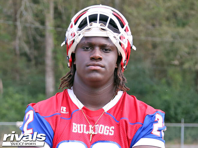 Seminary (Miss.) four-star defensive end Nathan Pickering received an Auburn offer on Monday.