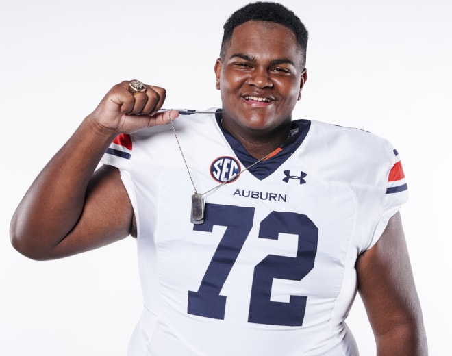 DeAndre Carter reaffirmed his commitment to Auburn earlier this month.