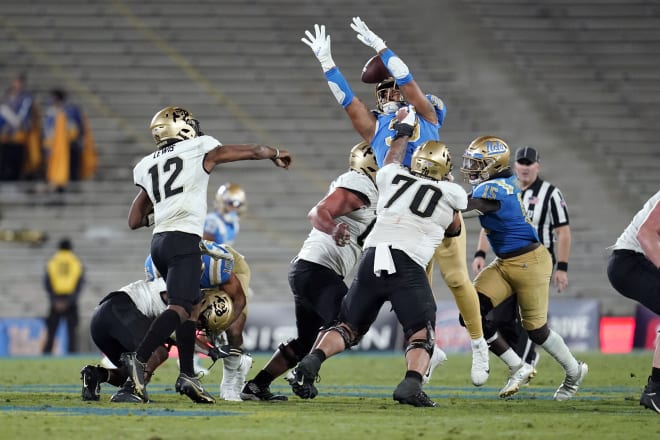 UCLA defensive line transfer Tiaoalii Savea played in 10 games with the Bruins as a freshman in 2021.