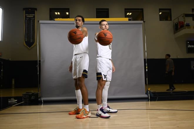 The West Virginia Mountaineers basketball team has reunited two childhood friends. 