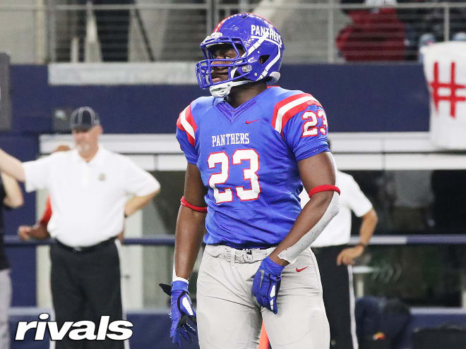 2022 defensive end Omari Abor on Friday added SMU to an offer list that includes four Power 5 schools.