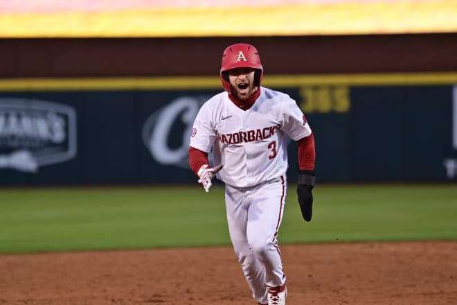 Follow along as Arkansas tries to clinch its series with Murray State on Saturday.