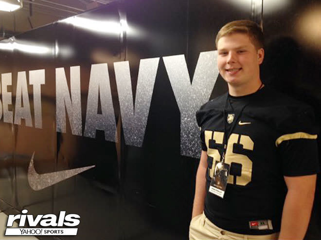 Defensive lineman Ryan O'Malley is a solid commit to Army's 2017 recruiting class