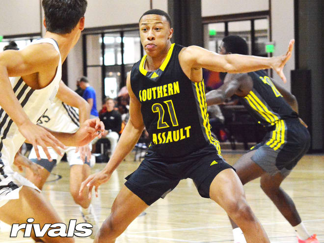 Three-star wing Gabe Warren is on Wisconsin's radar in the 2023 class. 