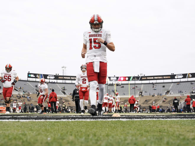 Former Indiana Hoosiers QB Brendan Sorsby warms up prior to the start of the Indiana-Purdue game in November. Photo credit: Robert Goddin-USA TODAY Sports