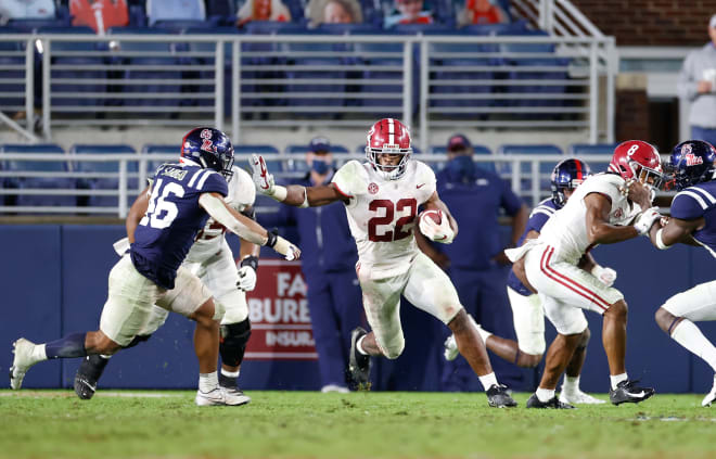 Alabama Crimson Tide running back Najee Harris rushed for 206 yards and 5 touchdowns against Ole MIss. Photo | Getty Images