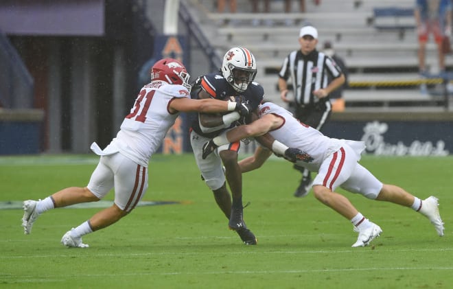 Arkansas struggled with tackling Saturday at No. 13 Auburn.