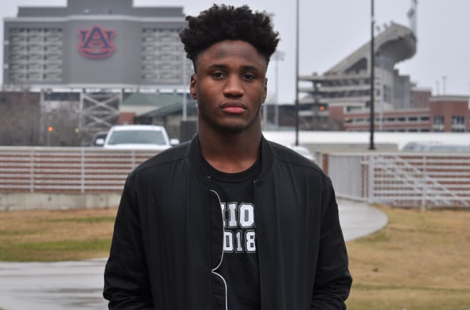 LB Zakoby McClain is one of 17 commitments expected to sign with Auburn on Wednesday.