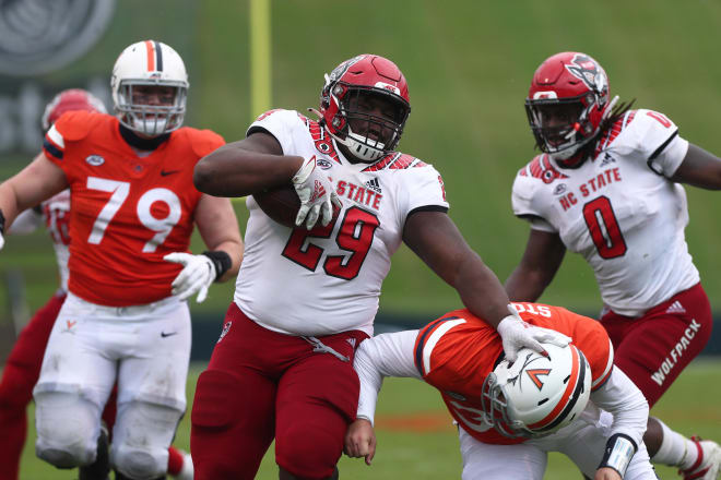 NC State Wolfpack football defensive tackle Alim McNeill