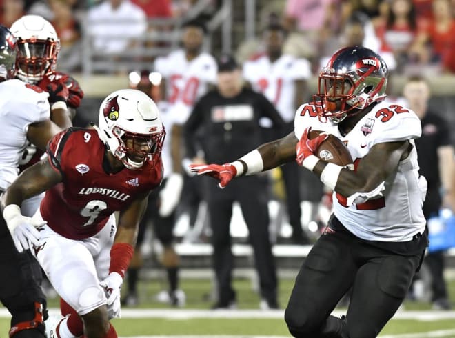 Louisville rallies past Western Kentucky 20-17 - InsideHilltopperSports